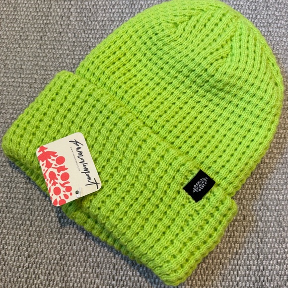 FP Movement by Free People Cool Down Beanie Lime NWT - Picture 3 of 5